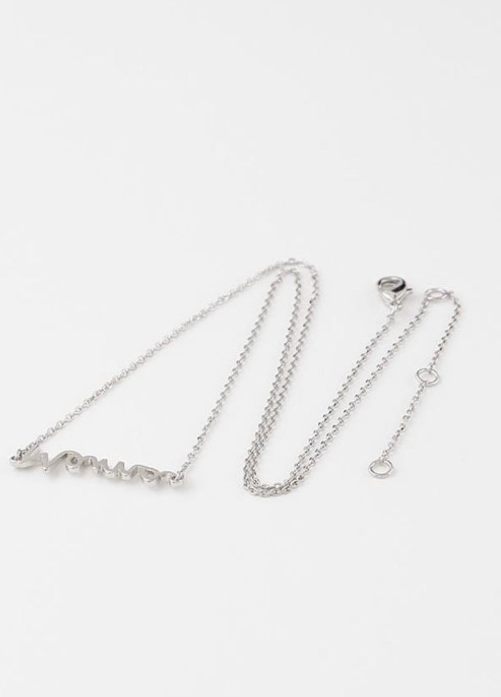 Mamá necklace